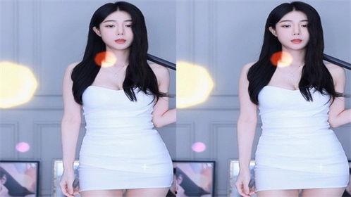 国产视频调教丝袜圣水,国产视频中的圣水调教艺术揭秘