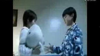 国产免费被调教视频,揭秘现代都市情感纠葛