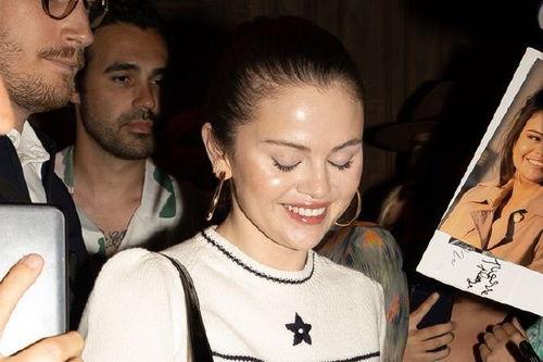 国产女王踩奴的视频  第2张